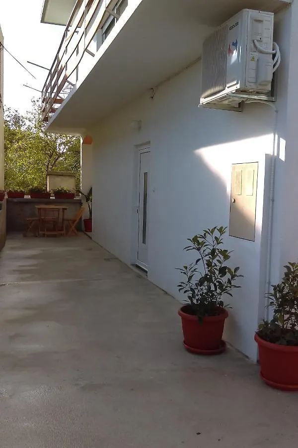 Apartments By The Sea Starigrad, Paklenica - 17340
